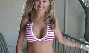 Секс с грудастой раком в домашнем порно